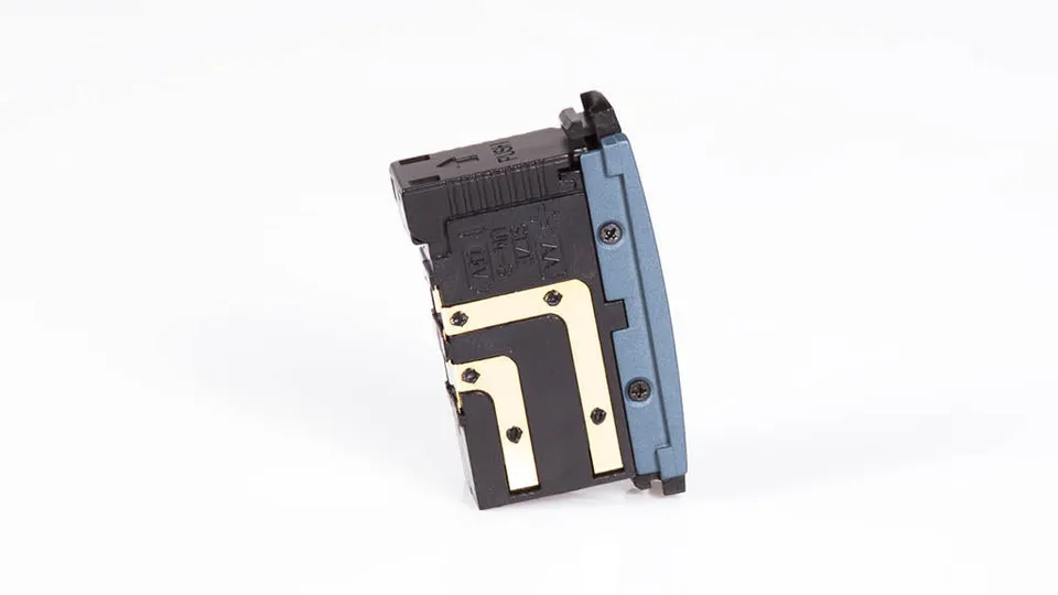 carvin-em901batt-compartiment-pile-em901-2xaa image 1