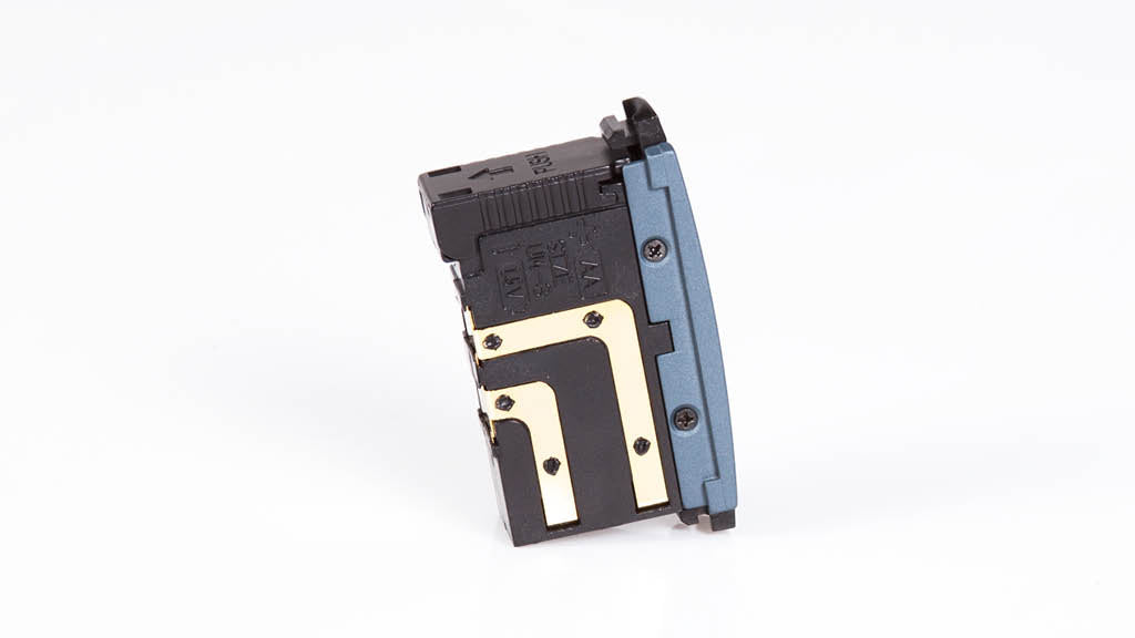 carvin-em901batt-compartiment-pile-em901-2xaa image 1